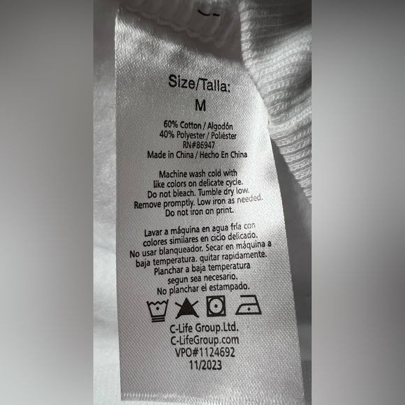 Disney Minnie Mouse Sweater - Picture 5 of 5